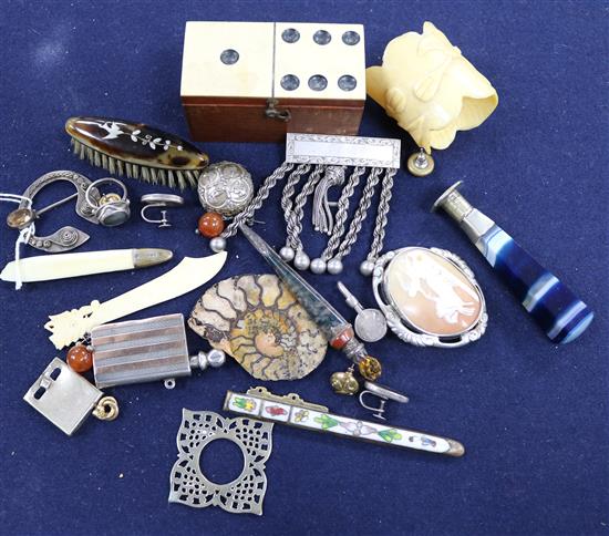 A box of small silver items, including a silver framed carved cameo brooch and other items including agate seal, brooches etc.